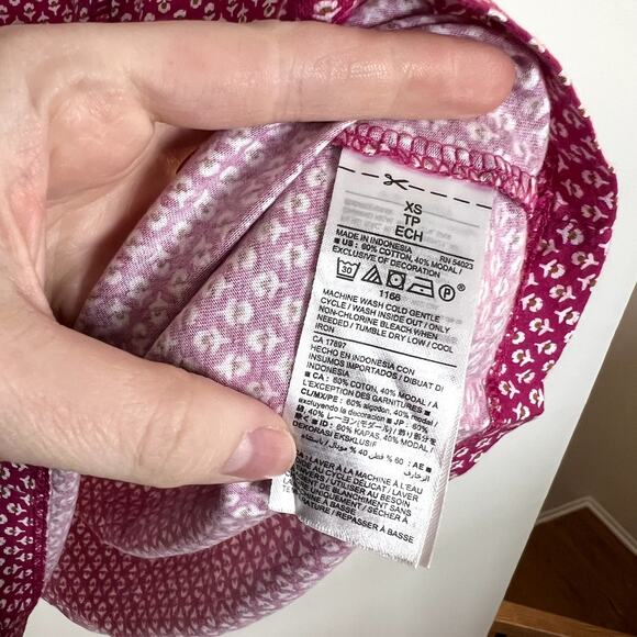 Old Navy Pink and White Patterned Tank LAST CALL - Picture 3 of 4